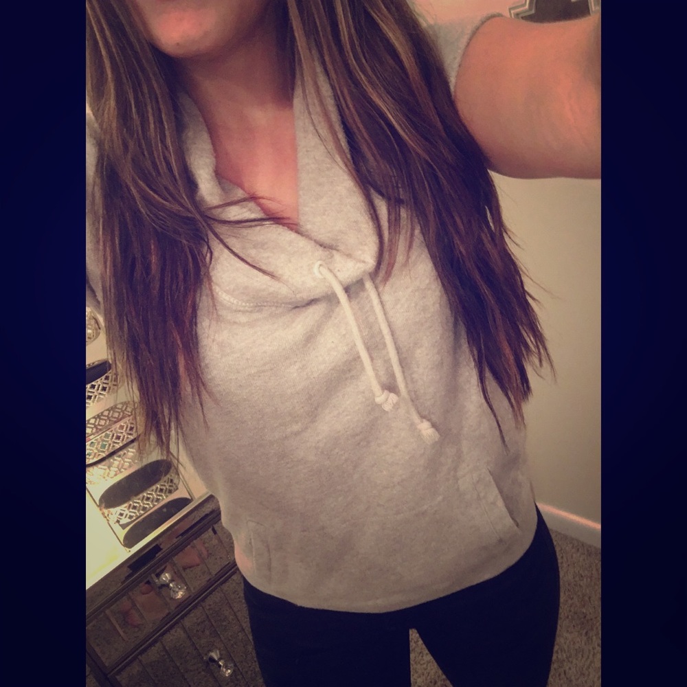 AE Relaxed Grey Pull Over